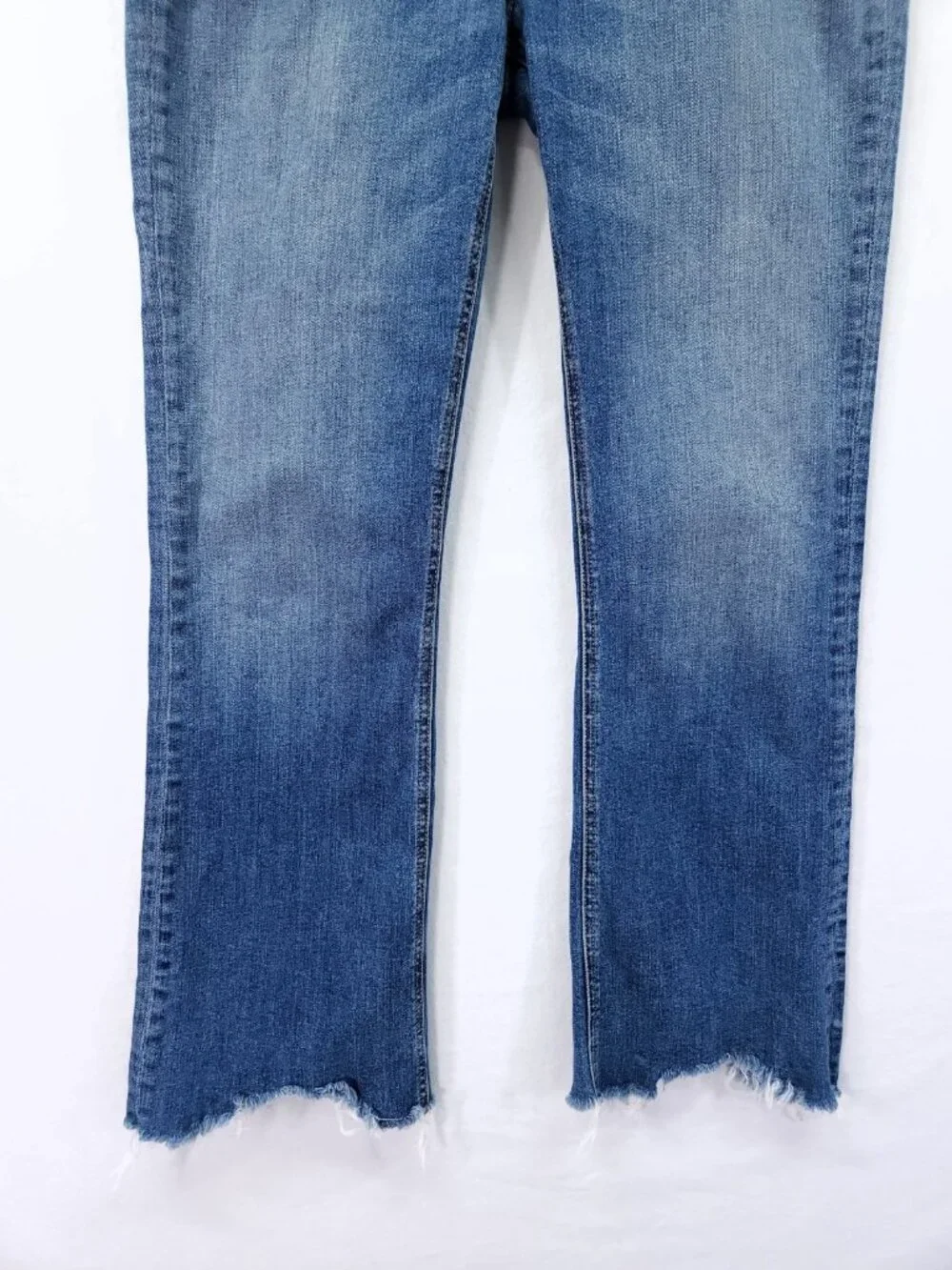 Rag & Bone Frayed Crop Distressed Hem Straight Jeans Size 29 (Actual 31x27)